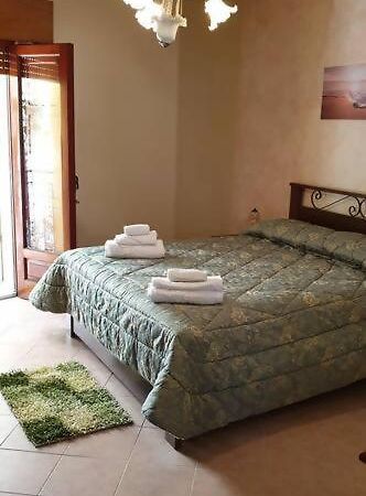 Borgo San Giorgio Apartment Кастелмола Екстериор снимка