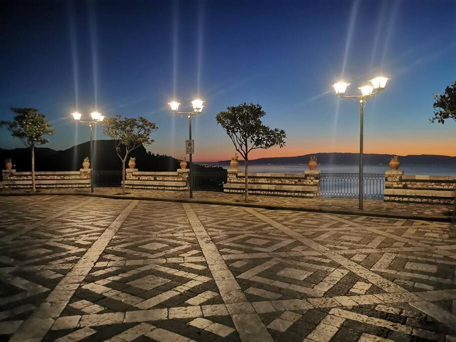 Borgo San Giorgio Apartment Кастелмола Екстериор снимка