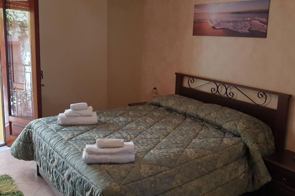 Borgo San Giorgio Apartment Кастелмола Екстериор снимка